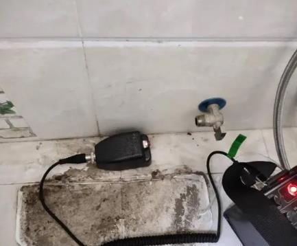 雁峰屋顶漏水维修公司分享下卫生间漏水的危害及解决方法